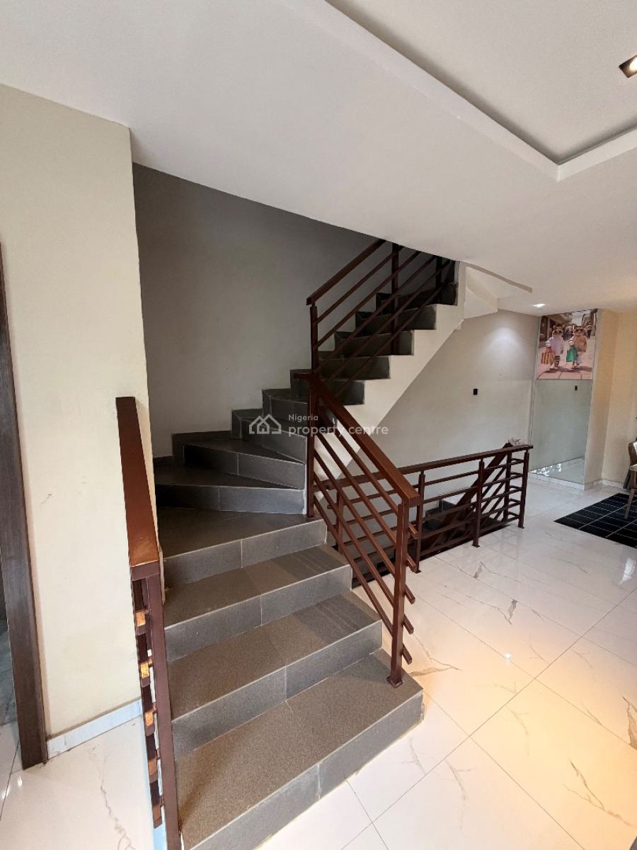 3 Bedroom Duplex Apartment, Ikolaba Estate, Agodi, Ibadan, Oyo, Terraced Duplex Short Let