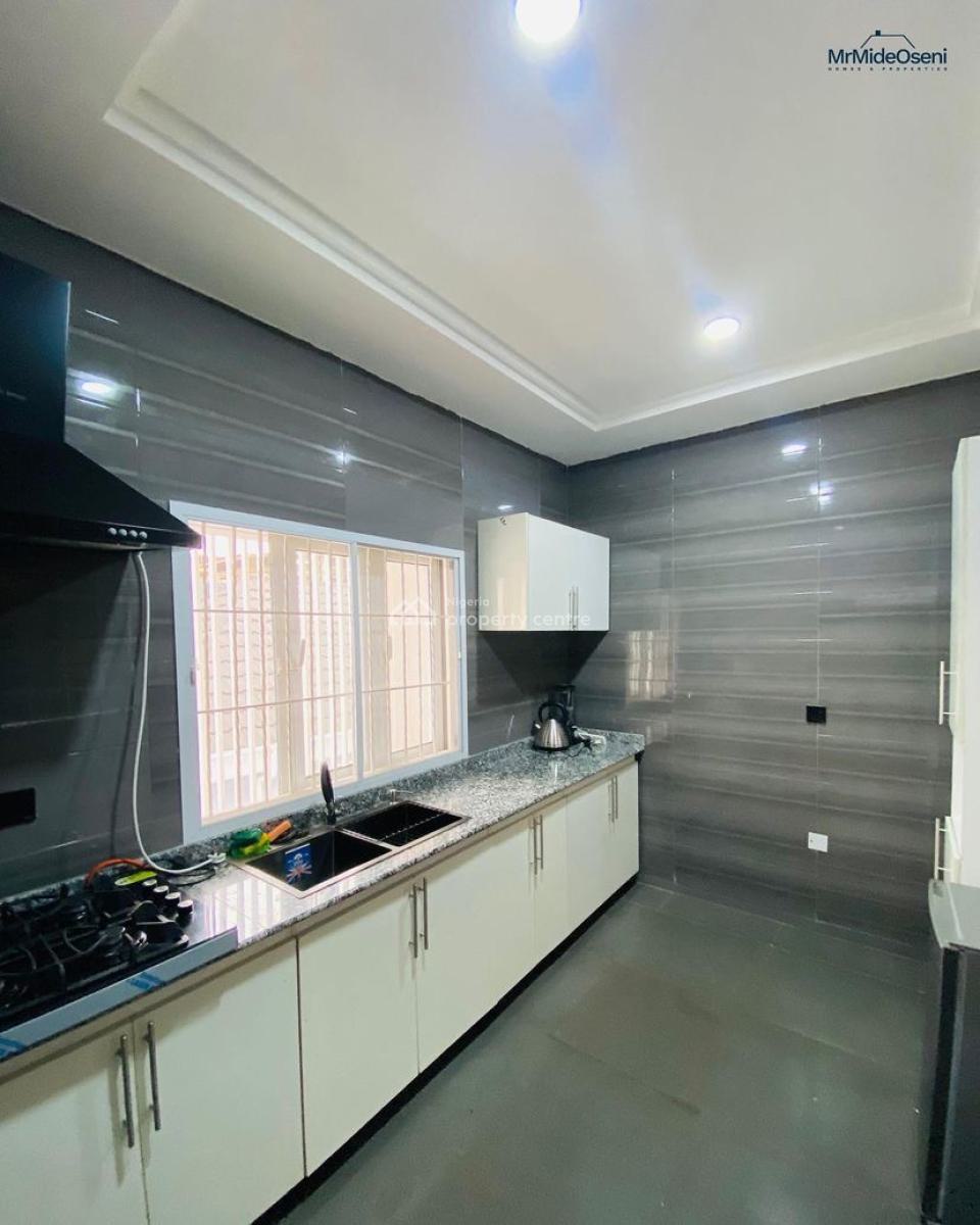 2 Bedroom Apartment with Gym Facilities, Aare, New Bodija, Ibadan, Oyo, Flat / Apartment Short Let