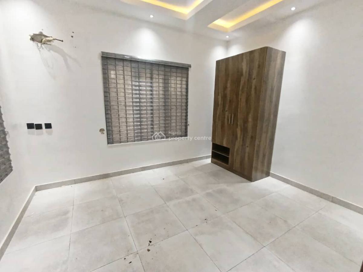 Ground Floor 2 Bedroom Apartment, Ilasan, Lekki, Lagos, Flat / Apartment for Rent