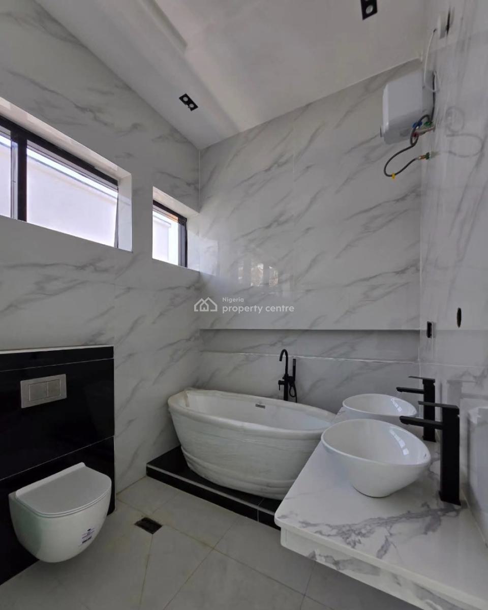 5 Bedroom Fully Detached Duplex with Bq in a Very Secured Estate, Chevron Alternative Route, Lekki Lagos Nigeria, Lekki, Lagos, Detached Duplex for Sale