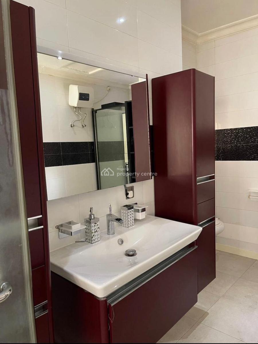 2 Bedroom Apartment with Penthouse Chevron, Chevron Lekki, Lekki Phase 2, Lekki, Lagos, Flat / Apartment Short Let