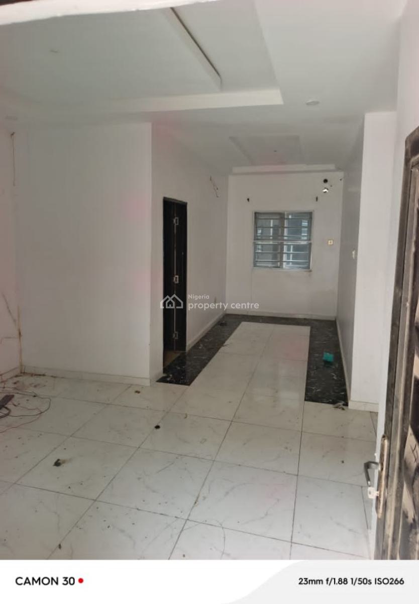 Newly Built 2 Bedroom Apartment with a Bq, Lekki Phase 1, Lekki, Lagos, Flat / Apartment for Sale