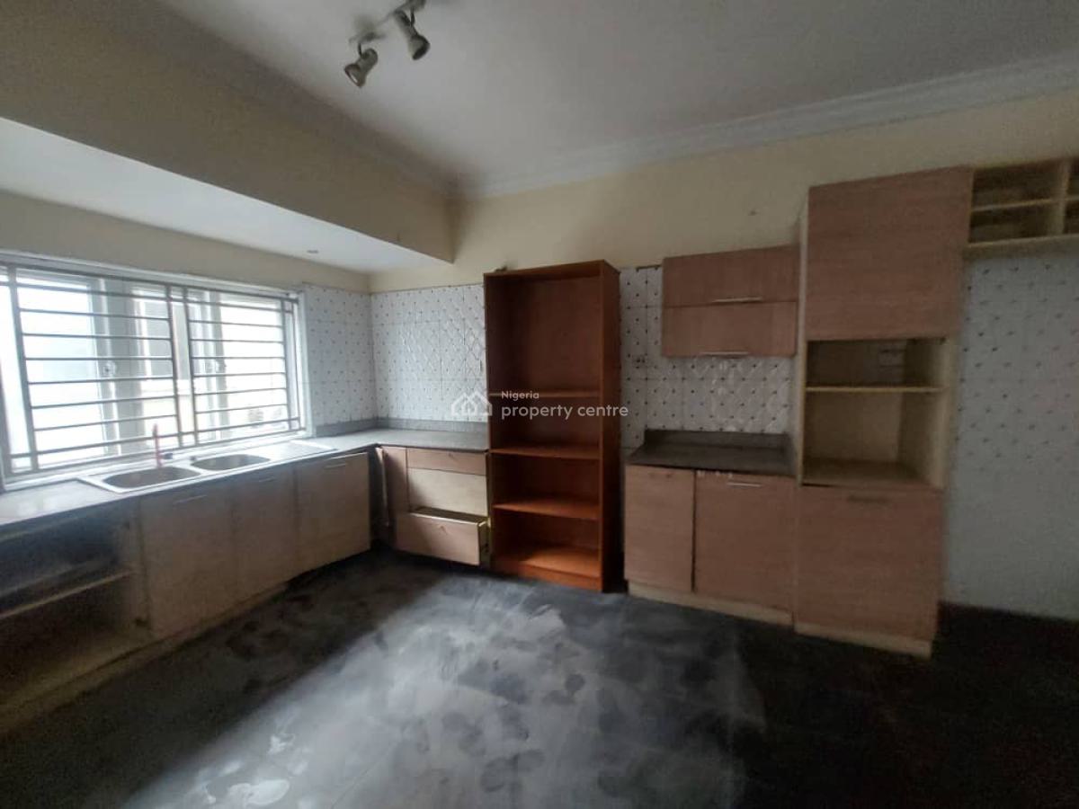 Commercial 2 Units of (3) Bedroom Terrace and (1) Unit of 4 Bedroom Terrace Sitting on a 600sqm Land, Lekki Phase 1, Lekki, Lagos, Commercial Property for Rent