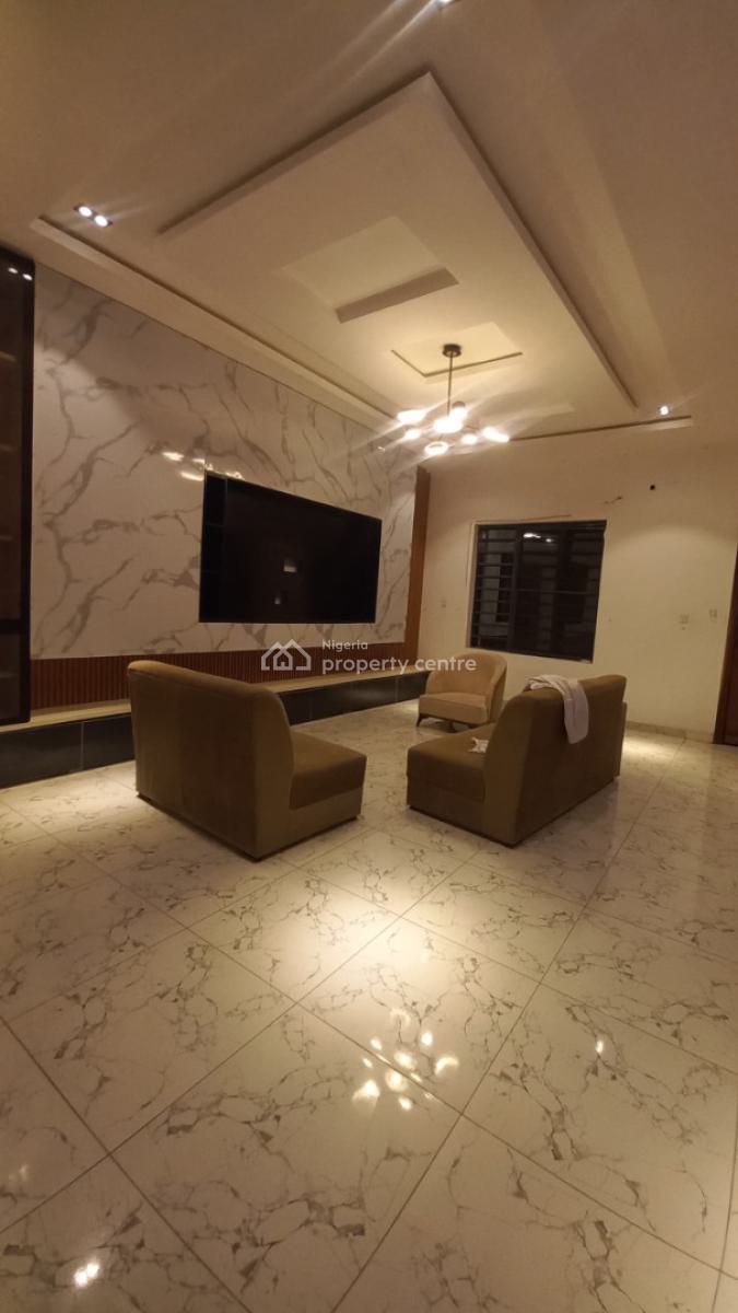 Luxury and Corporate Shared Apartment with Parlour  for General Use, Harris Drive, Lekki, Lagos, Self Contain (single Rooms) for Rent