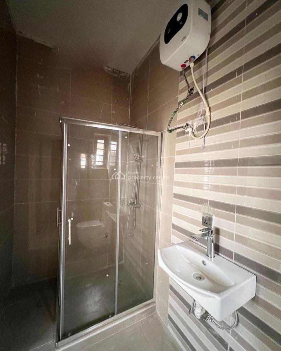Perfect 4 Bedroom Terrace Duplex with Bq in a Prime Location, with 24/7 Light, Vgc, Lekki, Lagos, Terraced Duplex for Rent