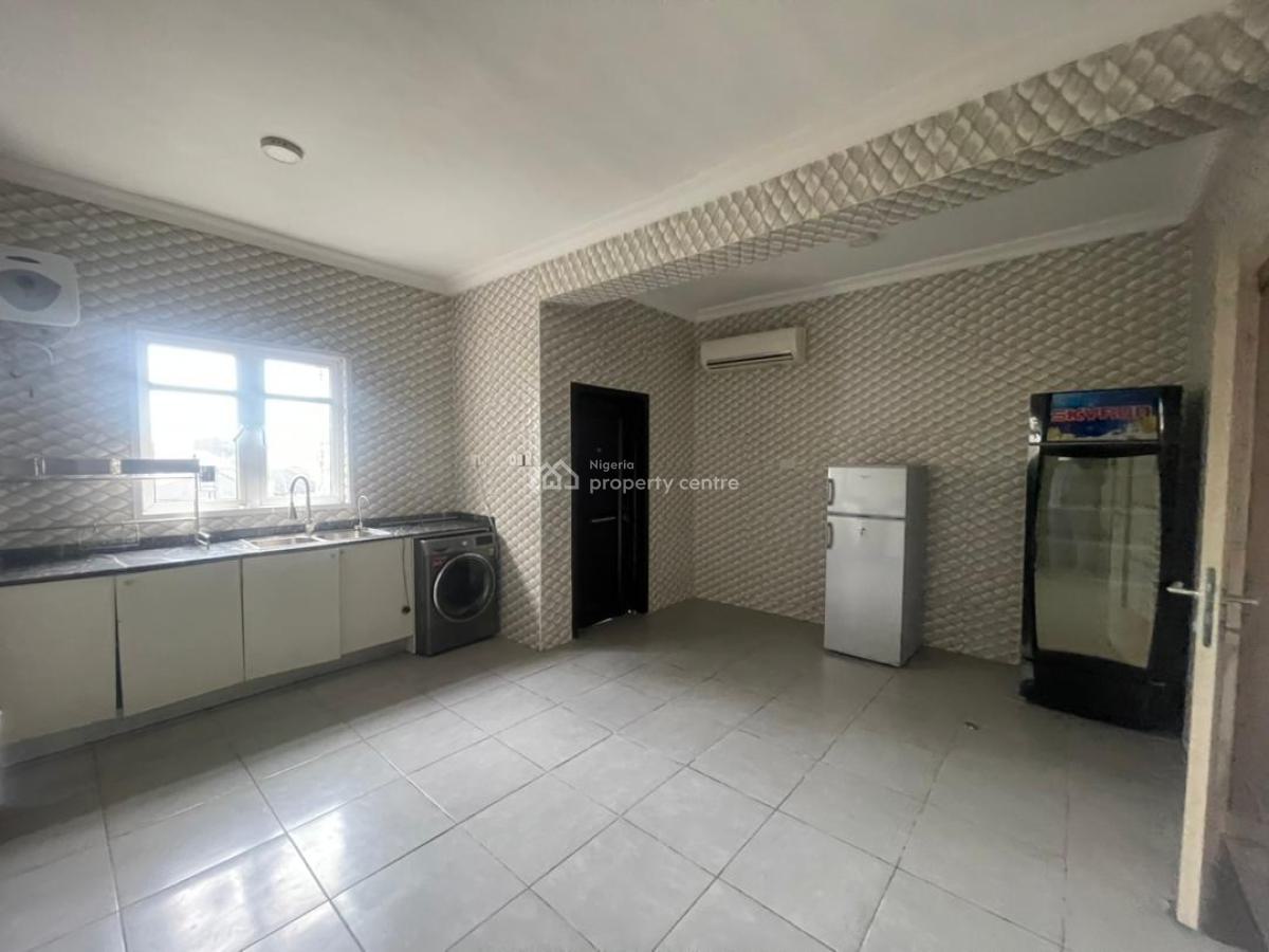 Well Maintained 3 Bedroom Apartment with a Bq, Dideolu Estate, Victoria Island (vi), Lagos, Flat / Apartment for Sale