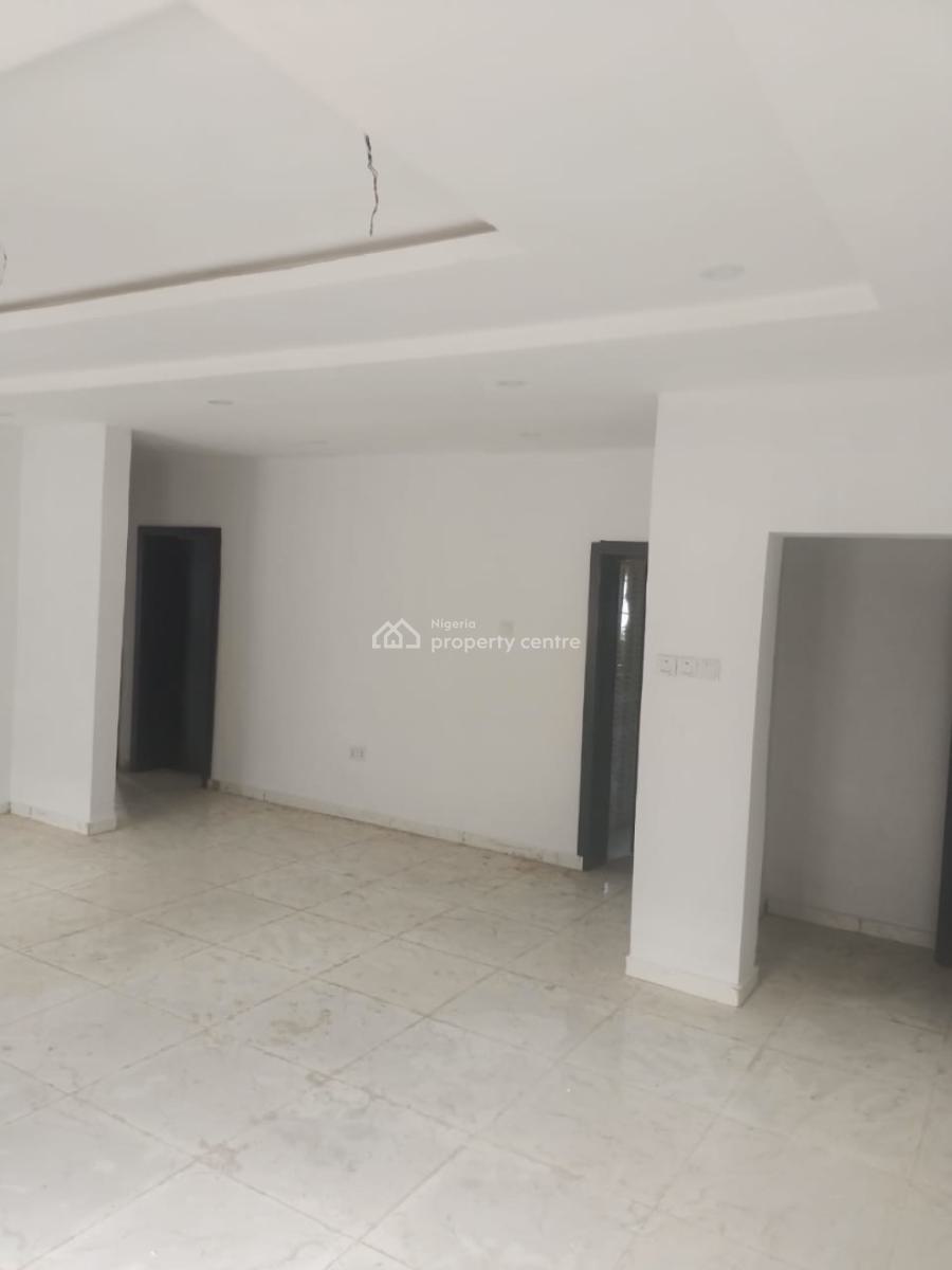 3 Bedroo Flat, Yaba, Lagos, Flat / Apartment for Rent