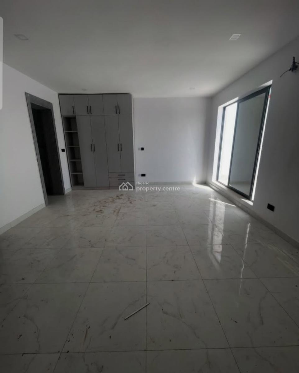 Newly Built and Serviced with 24/7 Power Supply 3 Bedroom En-suite Mai, Lekki Phase 1, Lekki, Lagos, Flat / Apartment for Rent