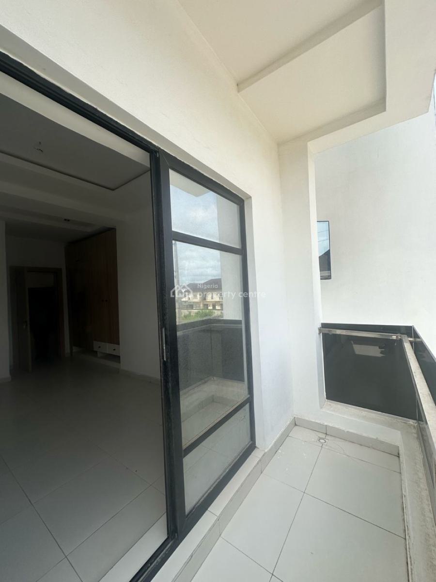 Brand New Listing in Ologolo: 1bed & 2 Bed Apartment, Ologolo, Lekki, Lagos, Block of Flats for Sale