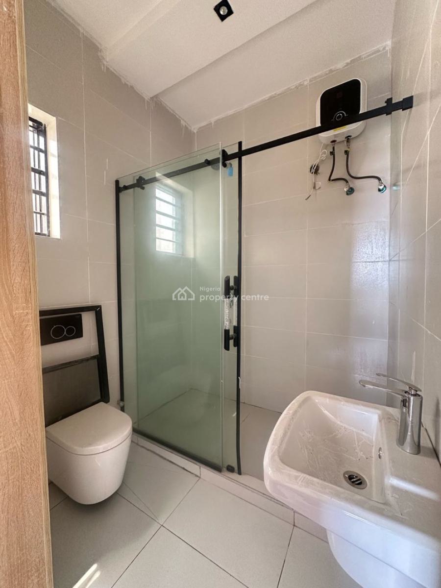 Brand New Listing in Ologolo: 1bed & 2 Bed Apartment, Ologolo, Lekki, Lagos, Block of Flats for Sale