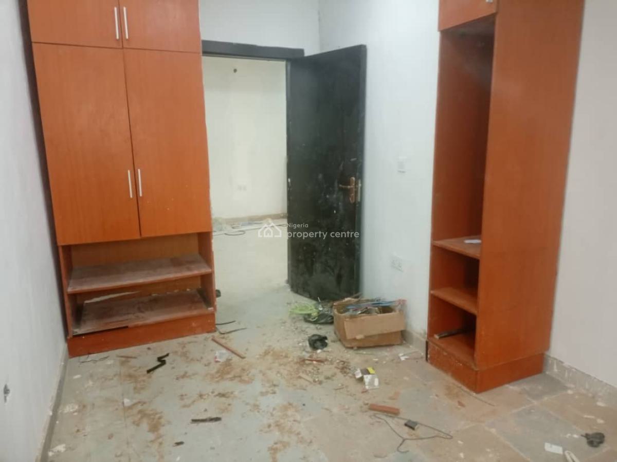 Serviced Mini Flat, Lekki Right, Lekki Phase 1, Lekki, Lagos, Mini Flat (room and Parlour) for Rent