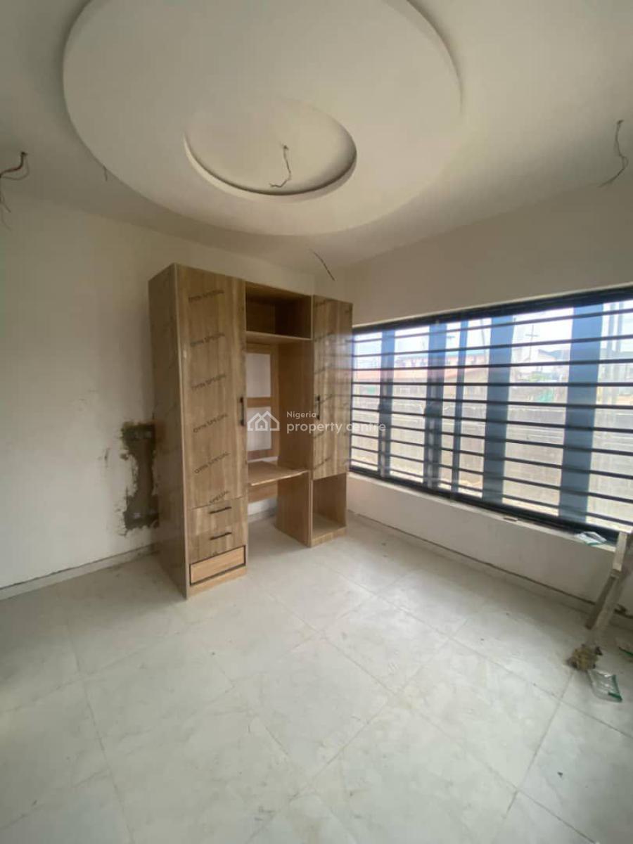 Lovely and Excutive 3-bedroom Terrace Duplex F Location:, Surulere, Lagos, Terraced Duplex for Rent