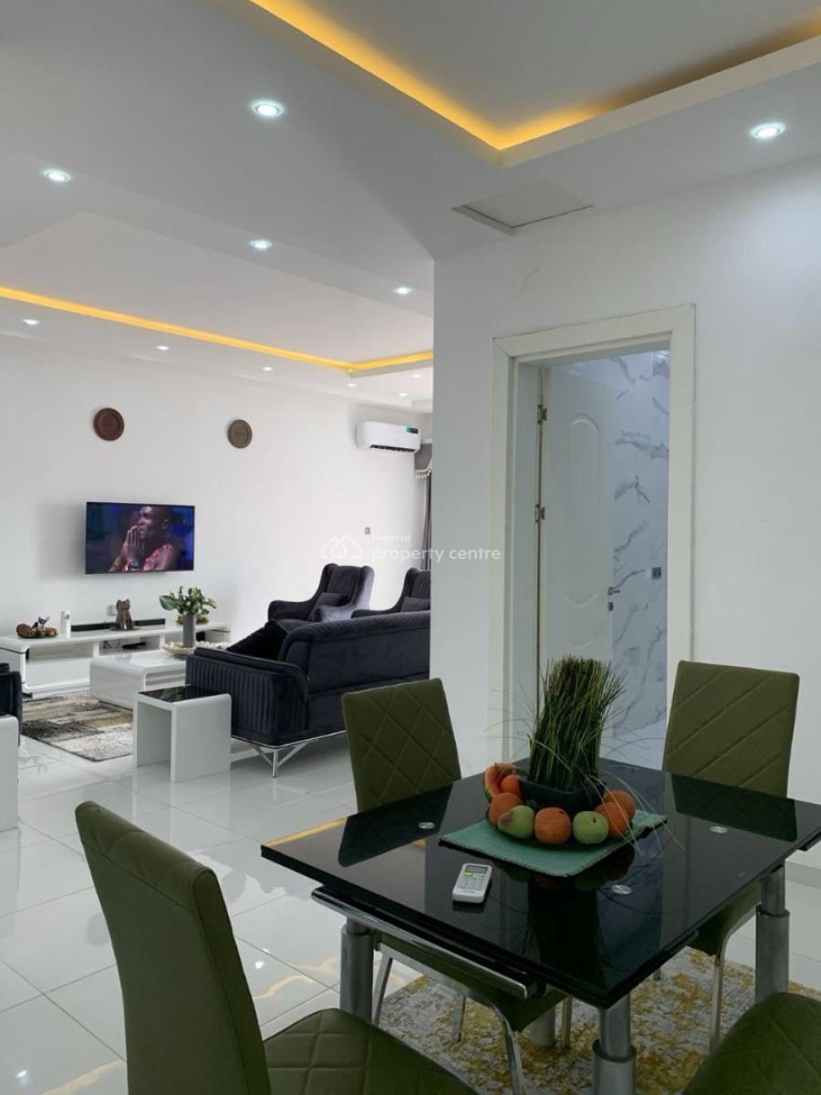 Remarkable and Tastefully Built Furnished Waterfront (3) Bedroom, Lekki Phase 1, Lekki, Lagos, Flat / Apartment for Rent