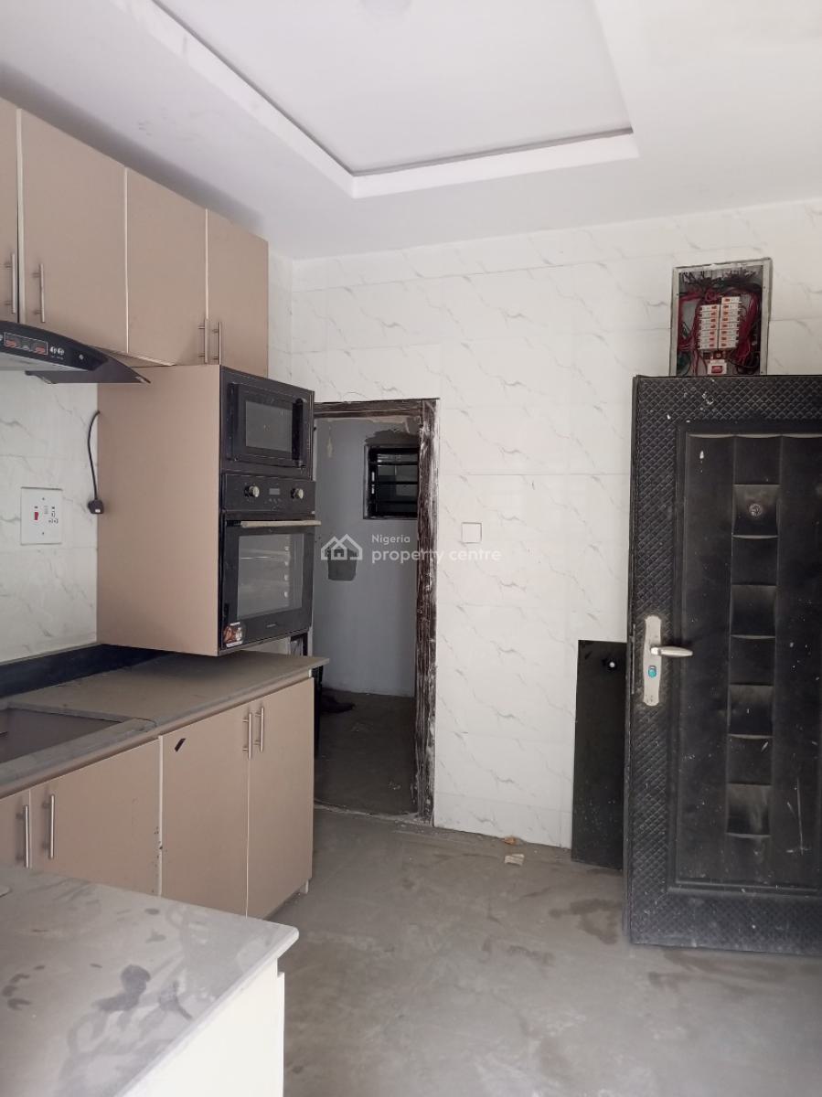 Luxury Newly Built 2 Bedroom Upstairs., Nnpc Axis Ejigbo, Isolo, Lagos, Flat / Apartment for Rent