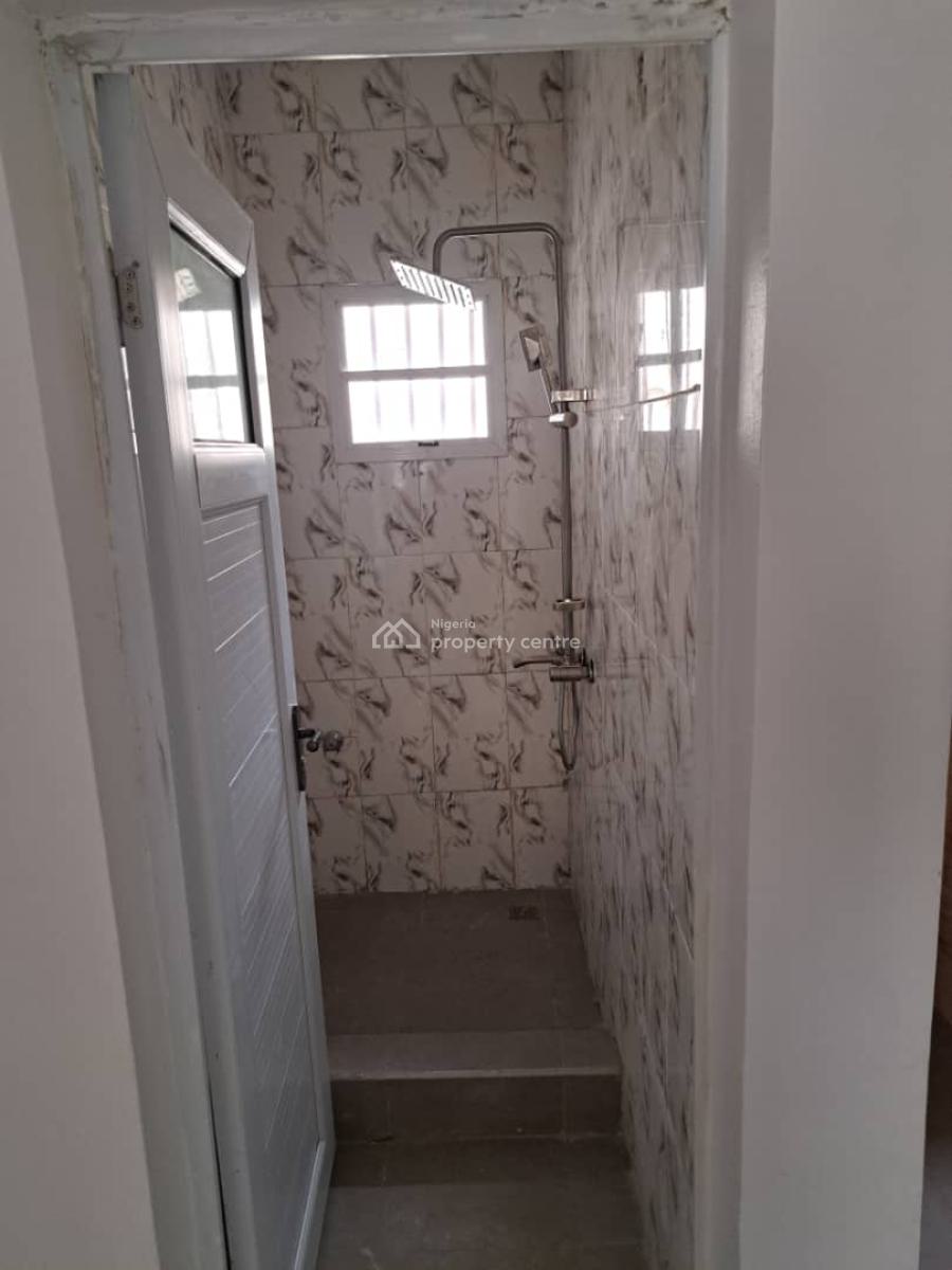 Renovated 4 Bedroom Semi-detached Duplex with Bedroom Flat Bq, Lekki Phase 1, Lekki, Lagos, Semi-detached Duplex for Sale