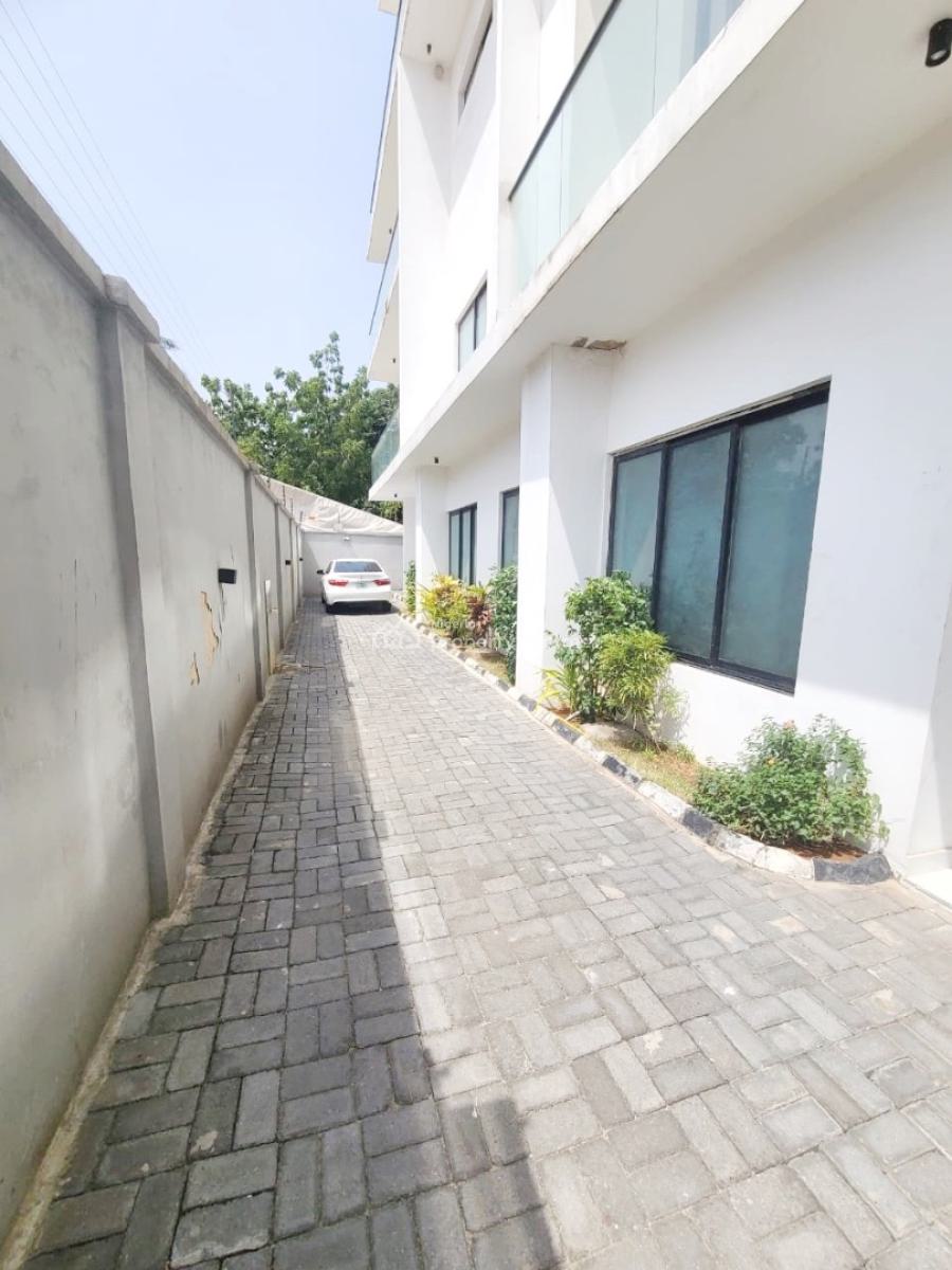 a Well Maintained Spacious 4 Bedroom Terrace Duplex with Bq, Old Ikoyi, Ikoyi, Lagos, Terraced Duplex for Rent