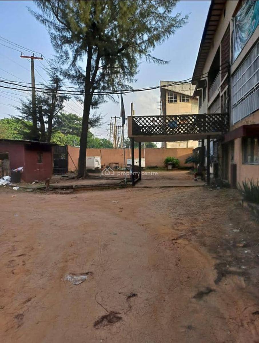 Corner Piece 2400sqm Land with 6 Nos. 3 Bedroom Flats and 2 Bqs, Ikorodu, Palmgrove, Shomolu, Lagos, Commercial Property for Sale