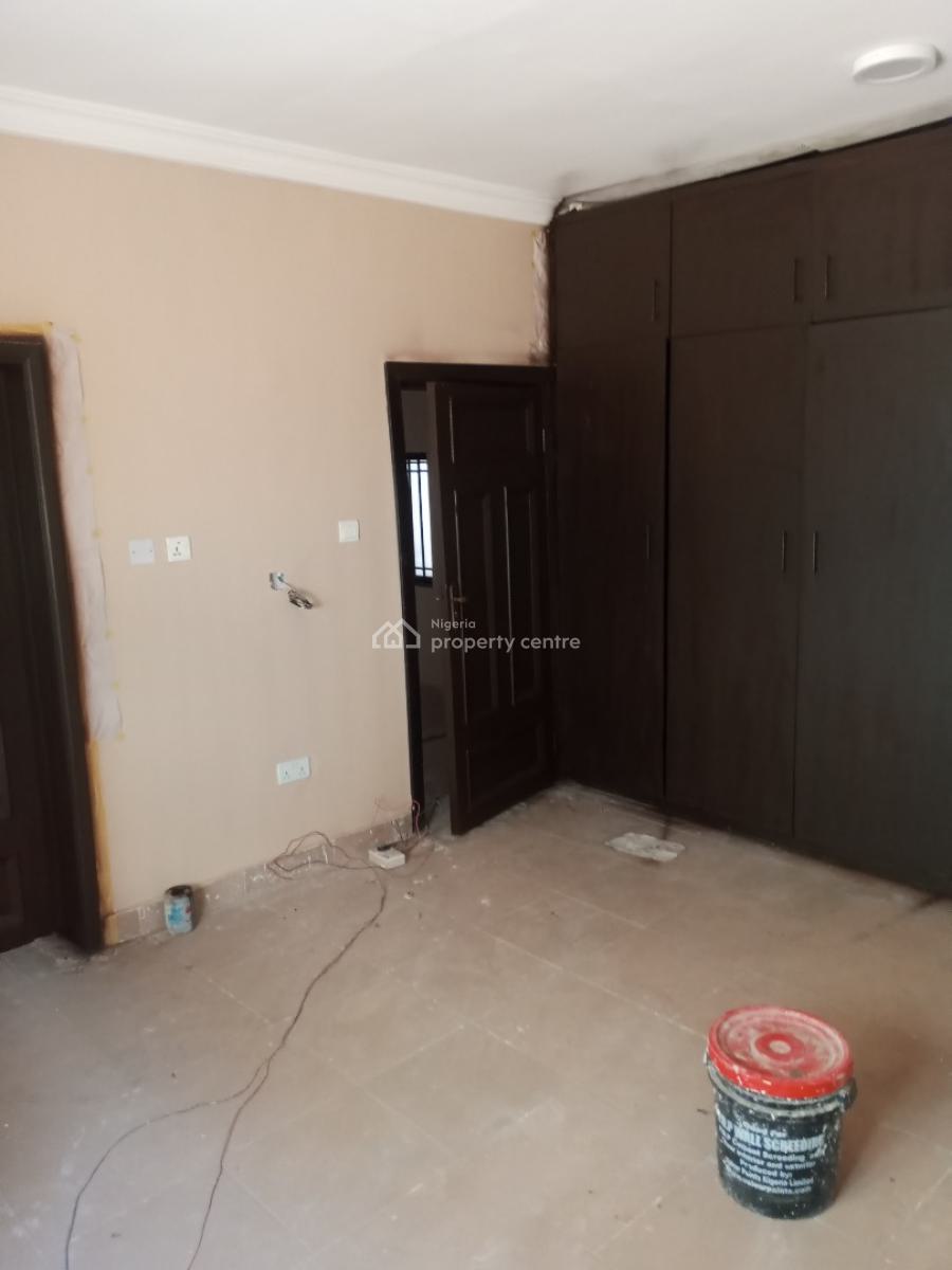Decently Renovated Mini Flat Apartment, Omole Phase 1, Omole Phase 1, Ikeja, Lagos, Mini Flat (room and Parlour) for Rent