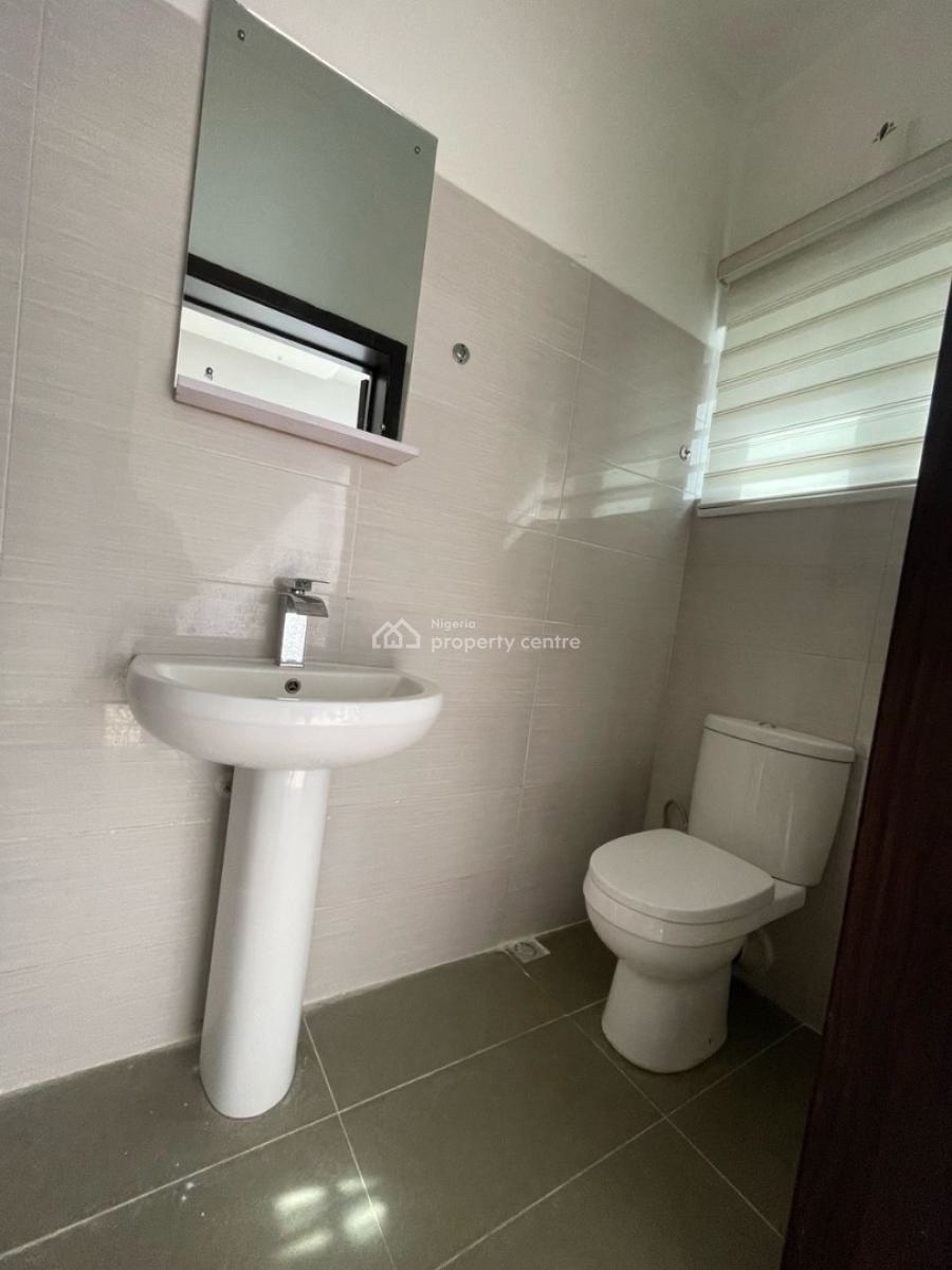 Well Managed 4bedroom Terrace Duplex, Lekki Phase 1, Lekki, Lagos, Terraced Duplex for Rent
