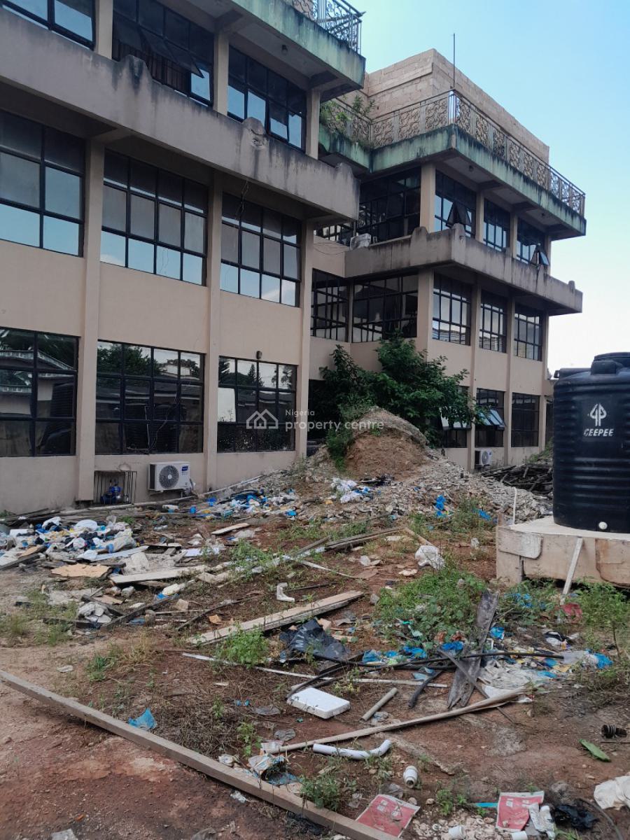 Convertable Commercial Property of 4large Halls on 150ft By 200ft Land, Ihama Road, Off Adesuwa Road Gra, Benin, Oredo, Edo, Plaza / Complex / Mall for Sale