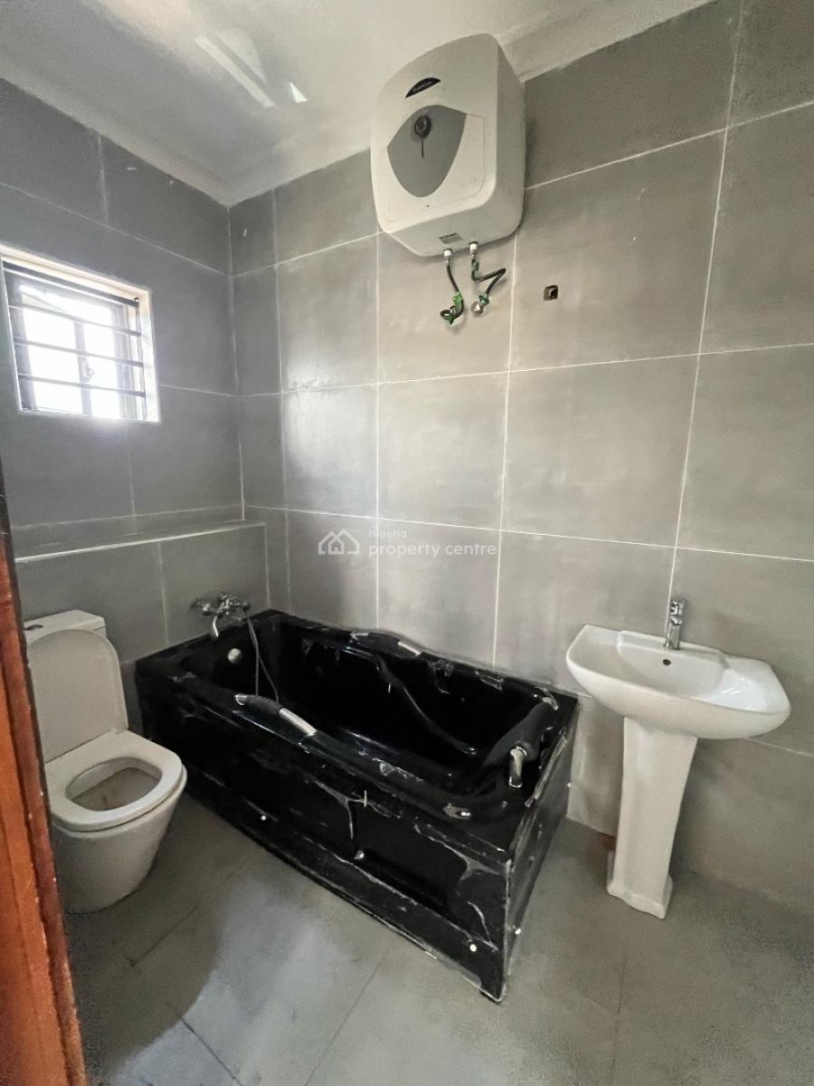 3 Bedroom Apartment with Bq, Lekki Phase 1, Lekki, Lagos, Flat / Apartment for Sale