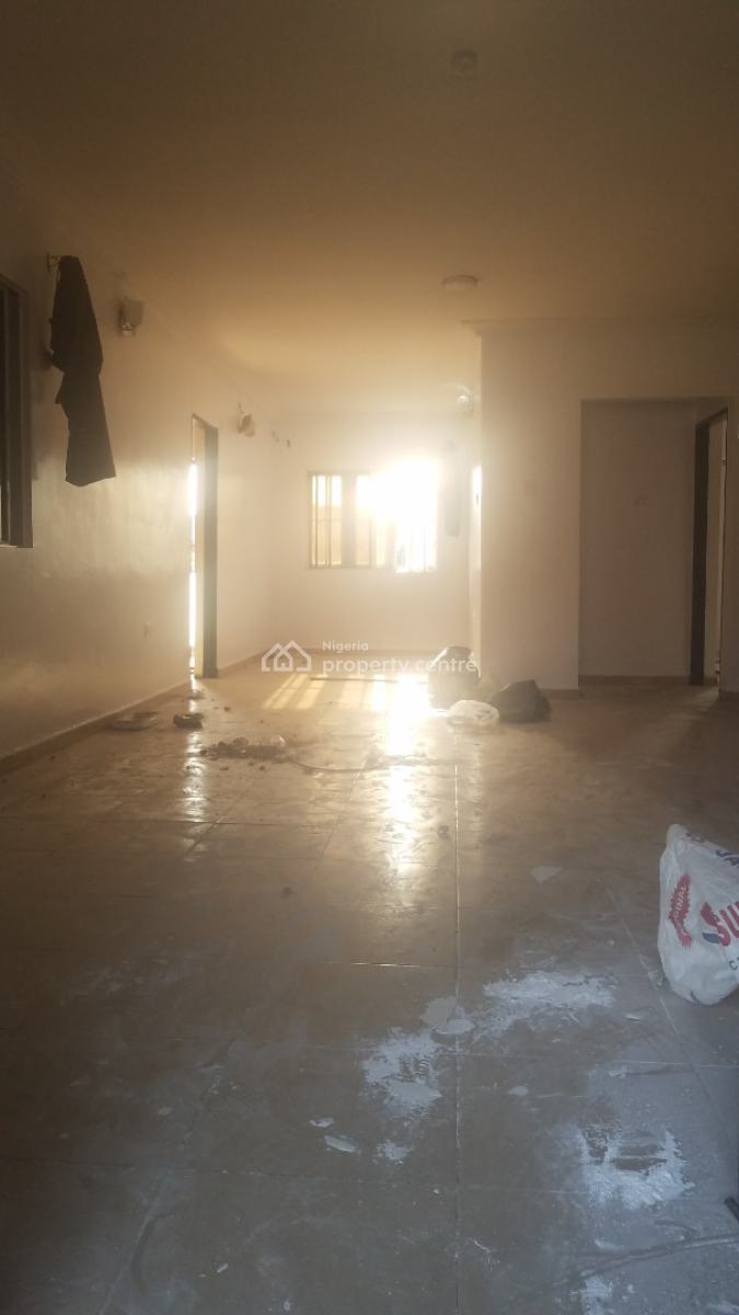 3 Bedroom Upstairs, 2b Adewale Close Adewale Estate Badore Road, Ajah, Lagos, Flat / Apartment for Rent