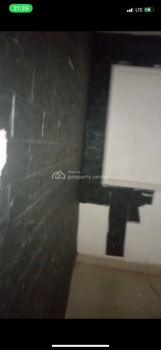 Clean 1bedroom Flat Inside an Estate on Freedom Way Lekki Phase1, Oye Balogun Estate Freedom Way, Lekki Phase 1, Lekki, Lagos, Mini Flat (room and Parlour) for Rent