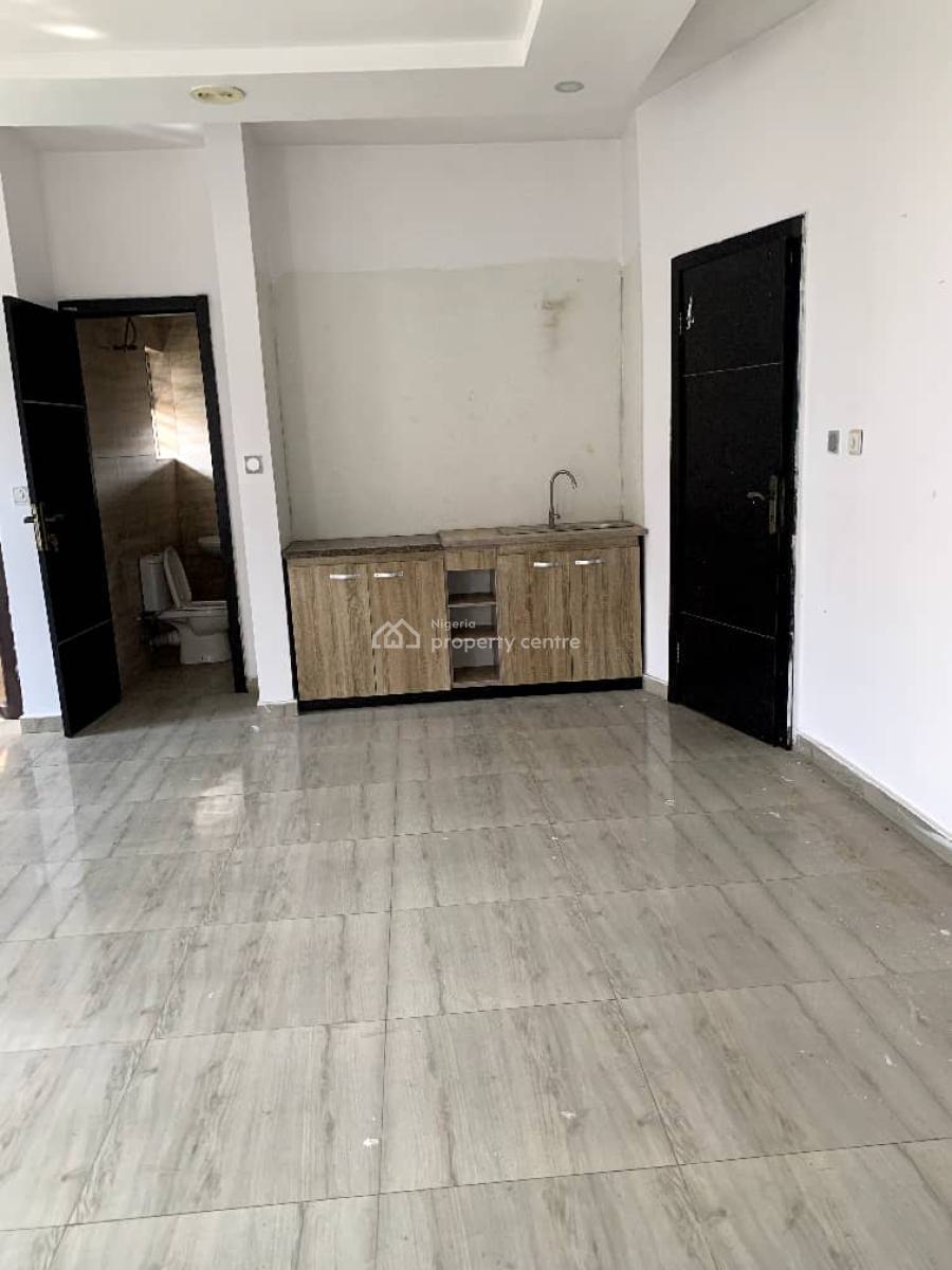 Luxury and Spacious Selfcontained, Orchid Road, Lekki Phase 2, Lekki, Lagos, Self Contain (single Rooms) for Rent