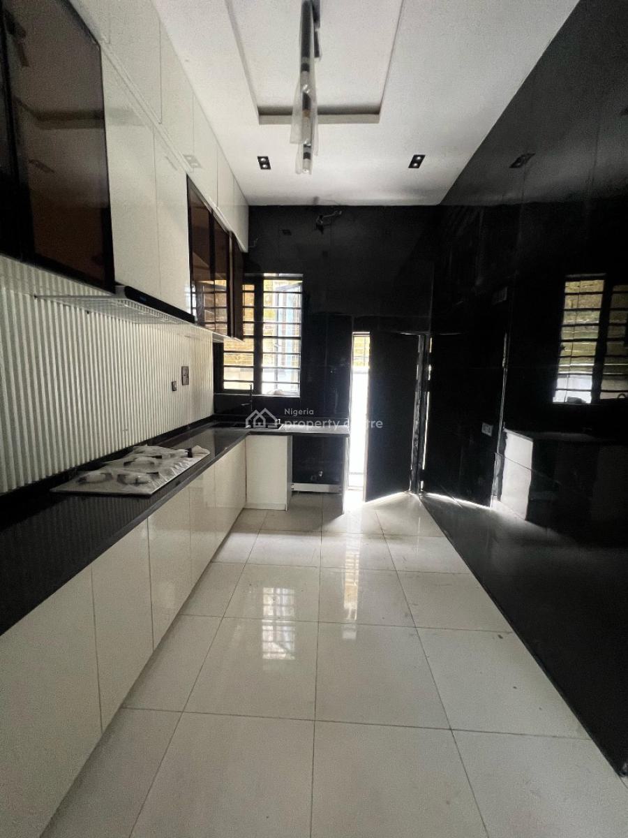 4-bedroom Semi-detached Duplex with Bq, Ikate, Lekki, Lagos, Semi-detached Duplex for Sale