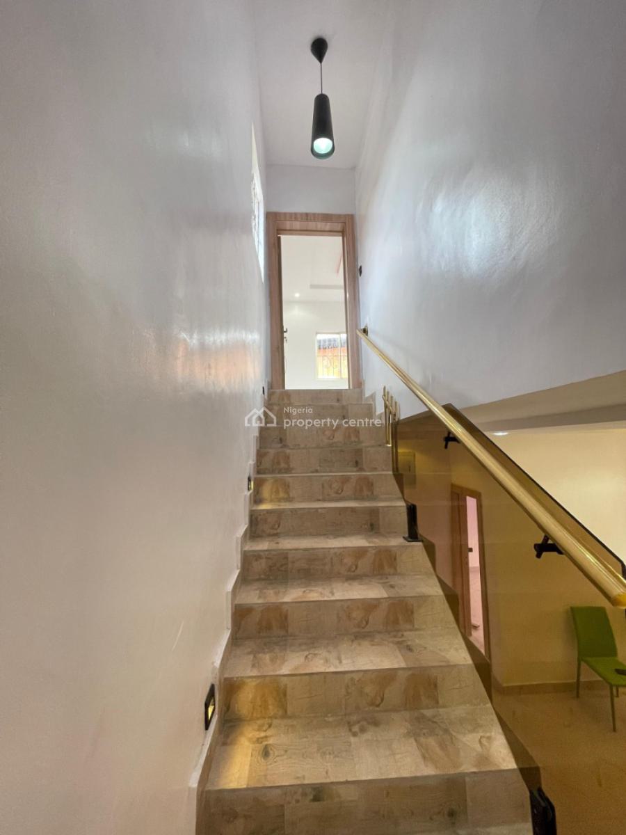 Tastefully Built 3 Bedroom Semi Detached Duplex with Bq, Yaba, Lagos, Semi-detached Duplex for Sale