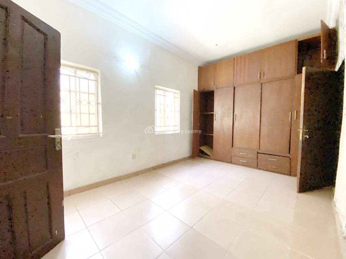 Luxury 3 Bedroom Flat, Omole Phase 2, Ikeja, Lagos, Flat / Apartment for Rent