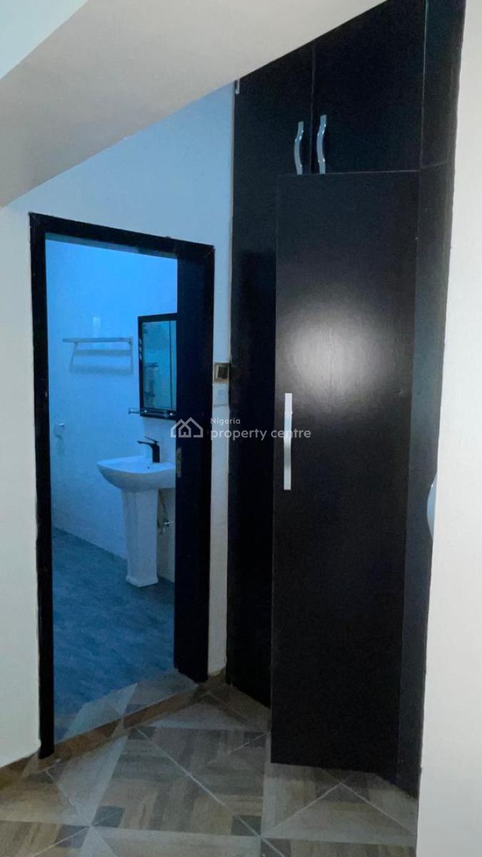Luxury 4bedrooms Bungalow Bq in a Fully Serviced Estate, Chevron Drive Lekki Lagos, Lekki, Lagos, House for Rent