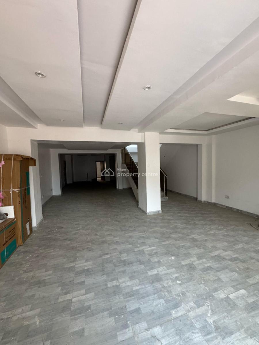 𝐓𝐎 𝐋𝐄𝐓   𝐖𝐄𝐋𝐋 𝐌𝐀𝐈𝐍𝐓𝐀𝐈𝐍𝐄𝐃 5 𝐁𝐄𝐃𝐑𝐎𝐎𝐌 𝐃𝐄, Lekki Phase 1, Lekki, Lagos, Detached Duplex for Rent