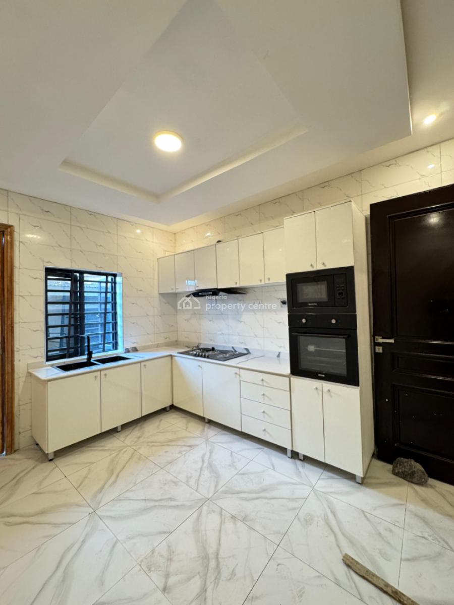 4 Bedrooms Semi-detached Duplex, Surulere, Lagos, Semi-detached Duplex for Sale