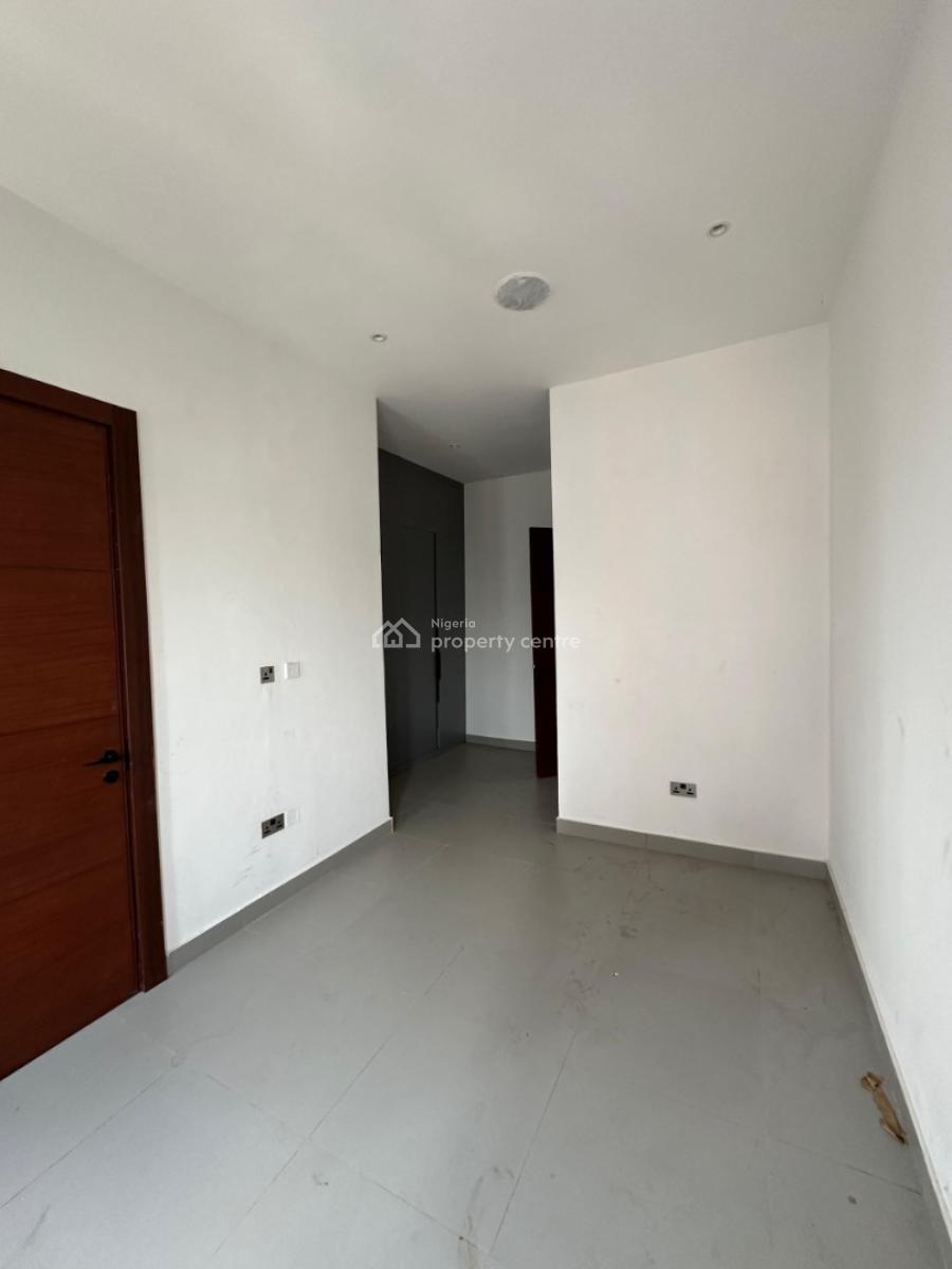 Well Finished Serviced 3 Bedroom Flat with a Room Bq, Off Alexander Road, Old Ikoyi, Ikoyi, Lagos, Flat / Apartment for Rent