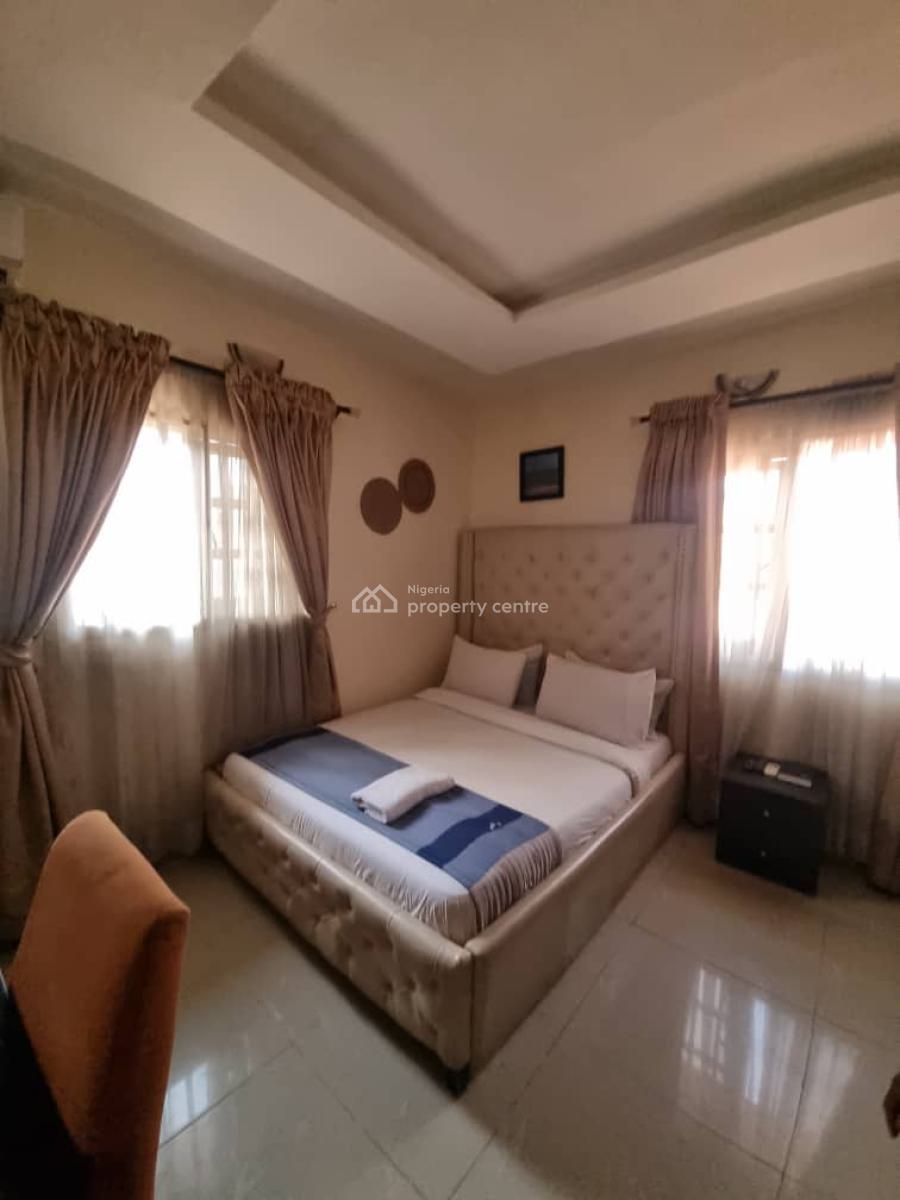 Furnished and Serviced Studio Apartment, Off Admiralty Way, Lekki Phase 1, Lekki, Lagos, Self Contain (single Rooms) for Rent