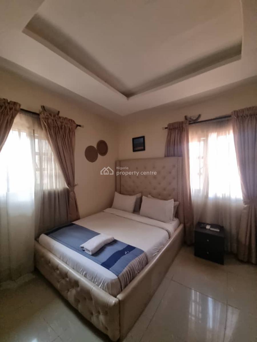 Furnished and Serviced Studio Apartment, Off Admiralty Way, Lekki Phase 1, Lekki, Lagos, Self Contain (single Rooms) for Rent