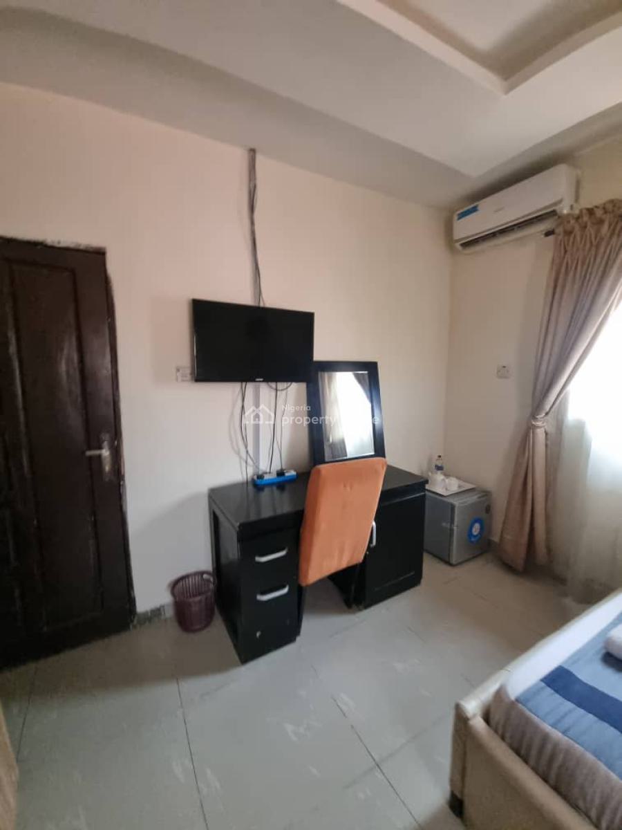 Furnished and Serviced Studio Apartment, Off Admiralty Way, Lekki Phase 1, Lekki, Lagos, Self Contain (single Rooms) for Rent