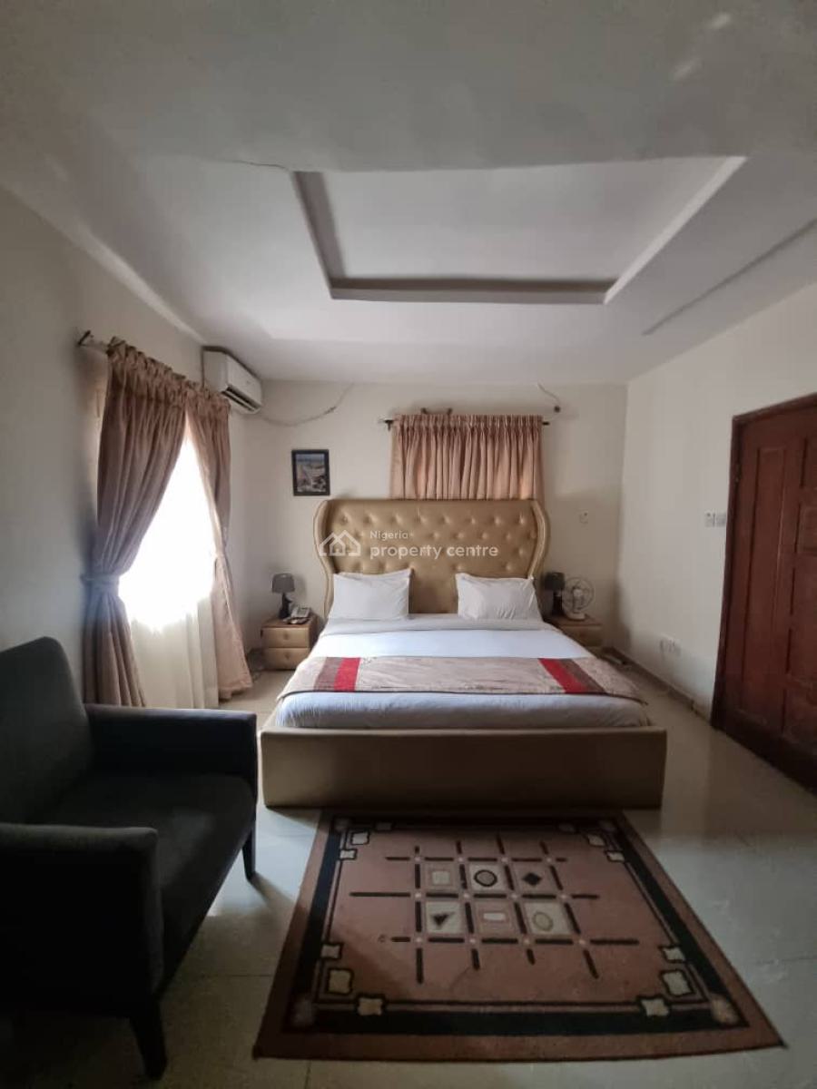 Furnished and Serviced Studio Apartment, Off Admiralty Way, Lekki Phase 1, Lekki, Lagos, Self Contain (single Rooms) for Rent