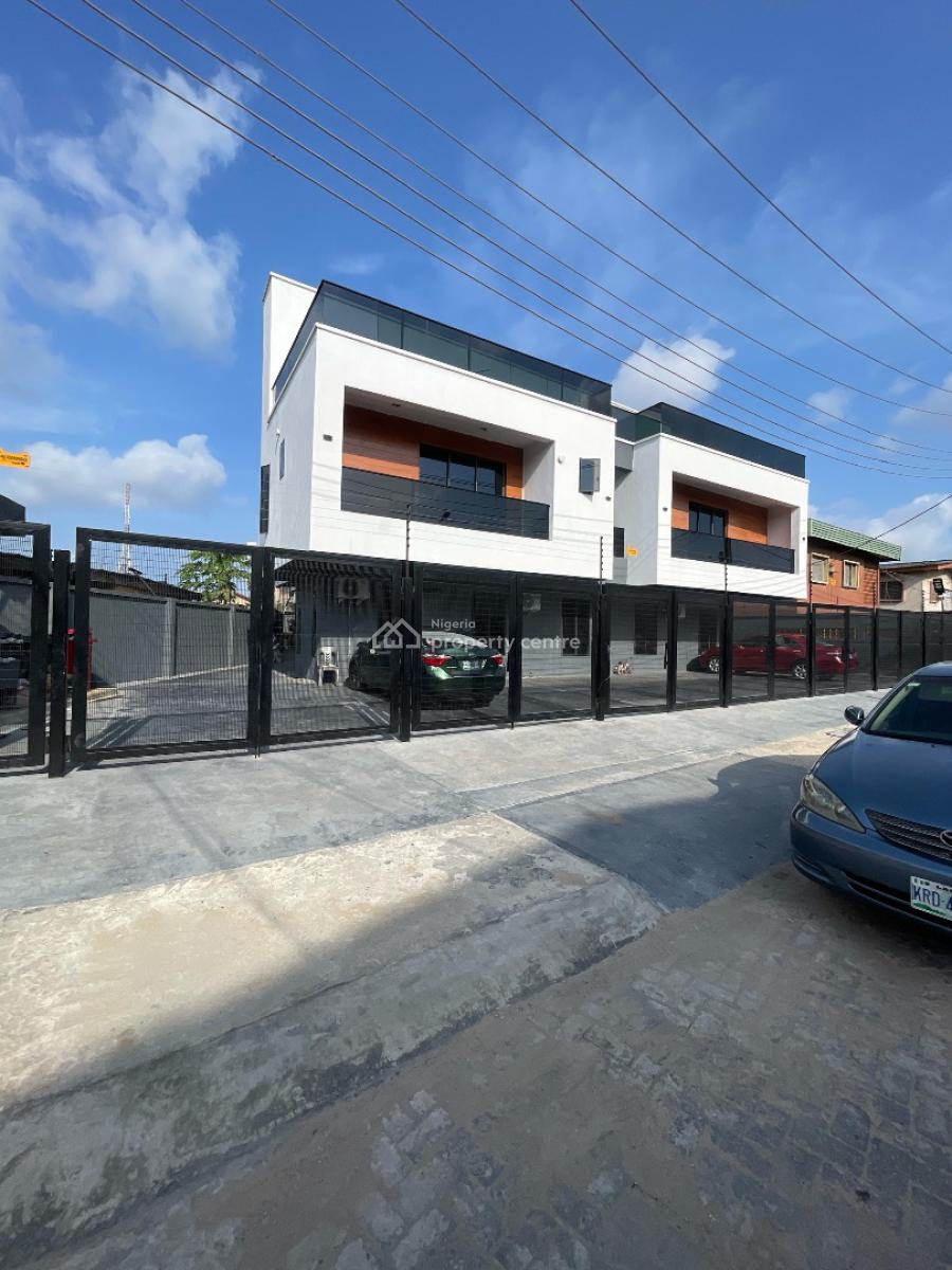 Beautiful Studio Apartment with Penthouse, in a Prime Location in Surulere, Surulere, Lagos, Self Contain (single Rooms) for Sale