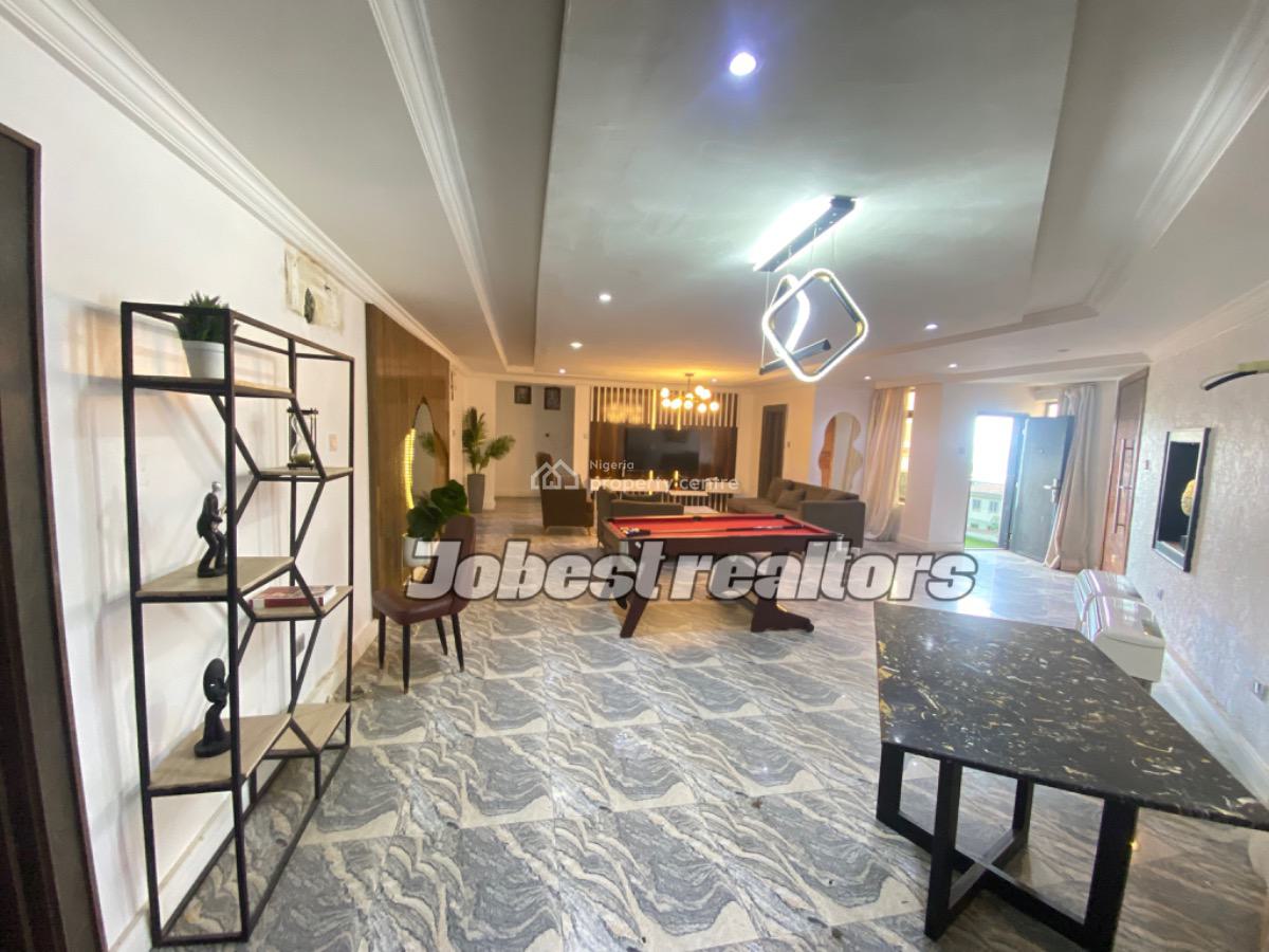 Spacious 3 Bedroom Apartment, Off Admiralty Way, Lekki Phase 1, Lekki, Lagos, Flat / Apartment for Rent
