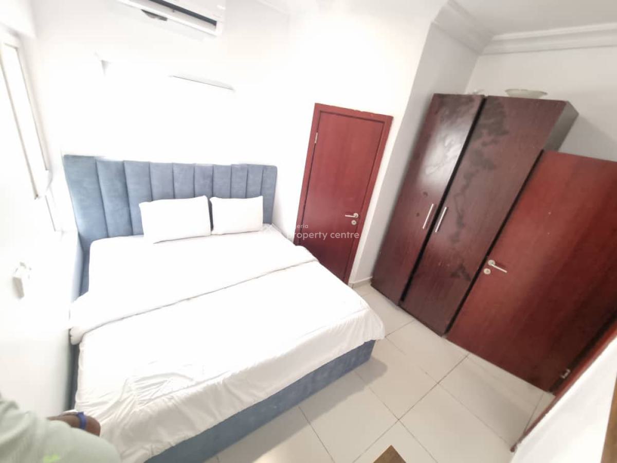 Fully Furnished 1bedroom Apartment with Pool, Gym Amd Wifi, Off Admiralty Way, Lekki Phase 1, Lekki, Lagos, Flat / Apartment for Rent