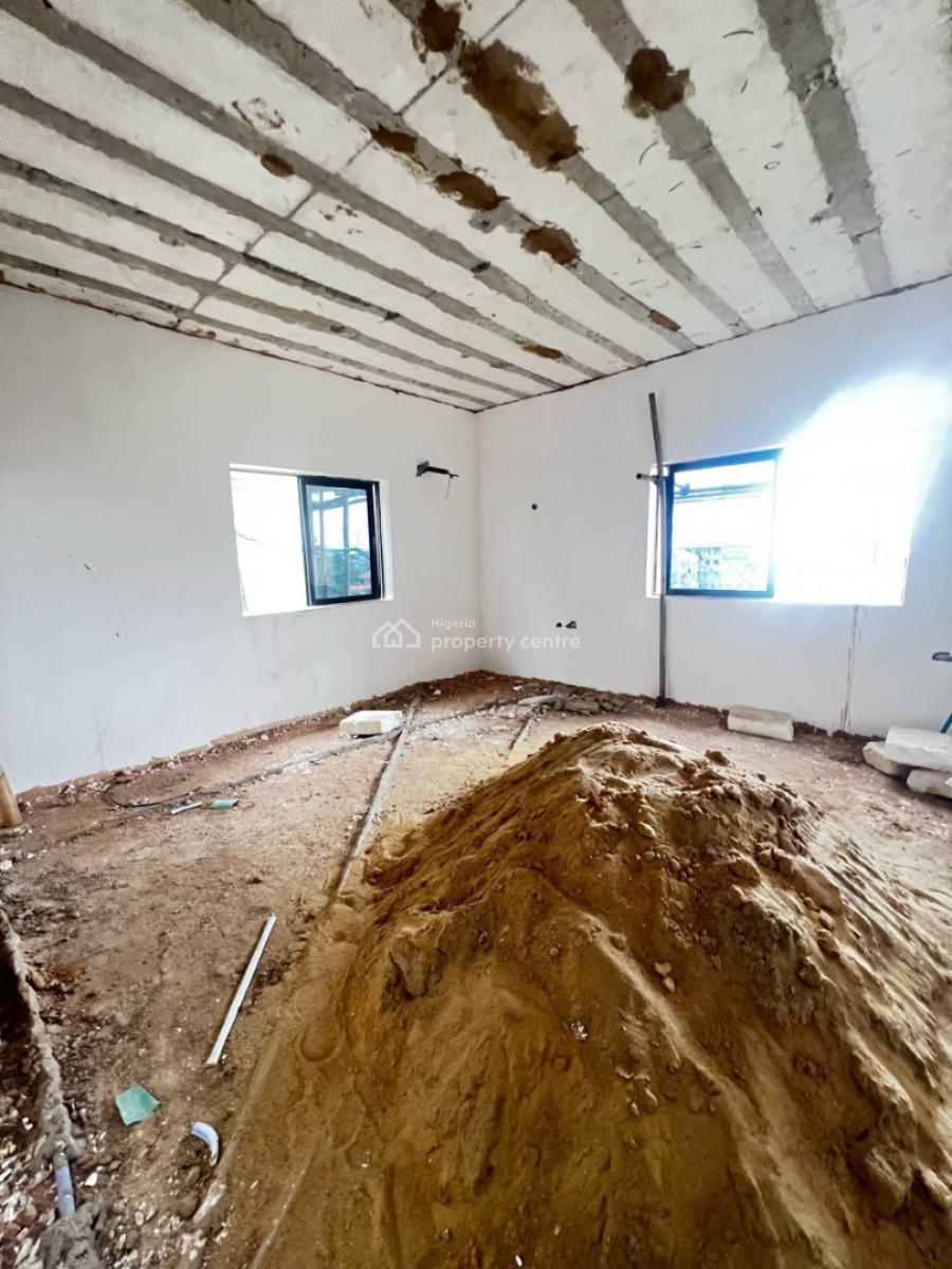 3 Bedroom Penthouse + Store with Range of Features, Yaba, Lagos, House for Sale