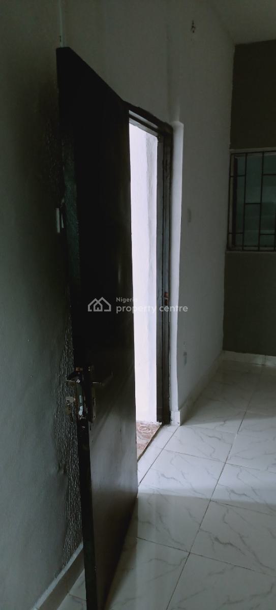 Spacious Mini Flat(1 Bedroom Flat) Pop, Oluwole/jesus Street Ifako Gbagada, Ifako, Gbagada, Lagos, Mini Flat (room and Parlour) for Rent