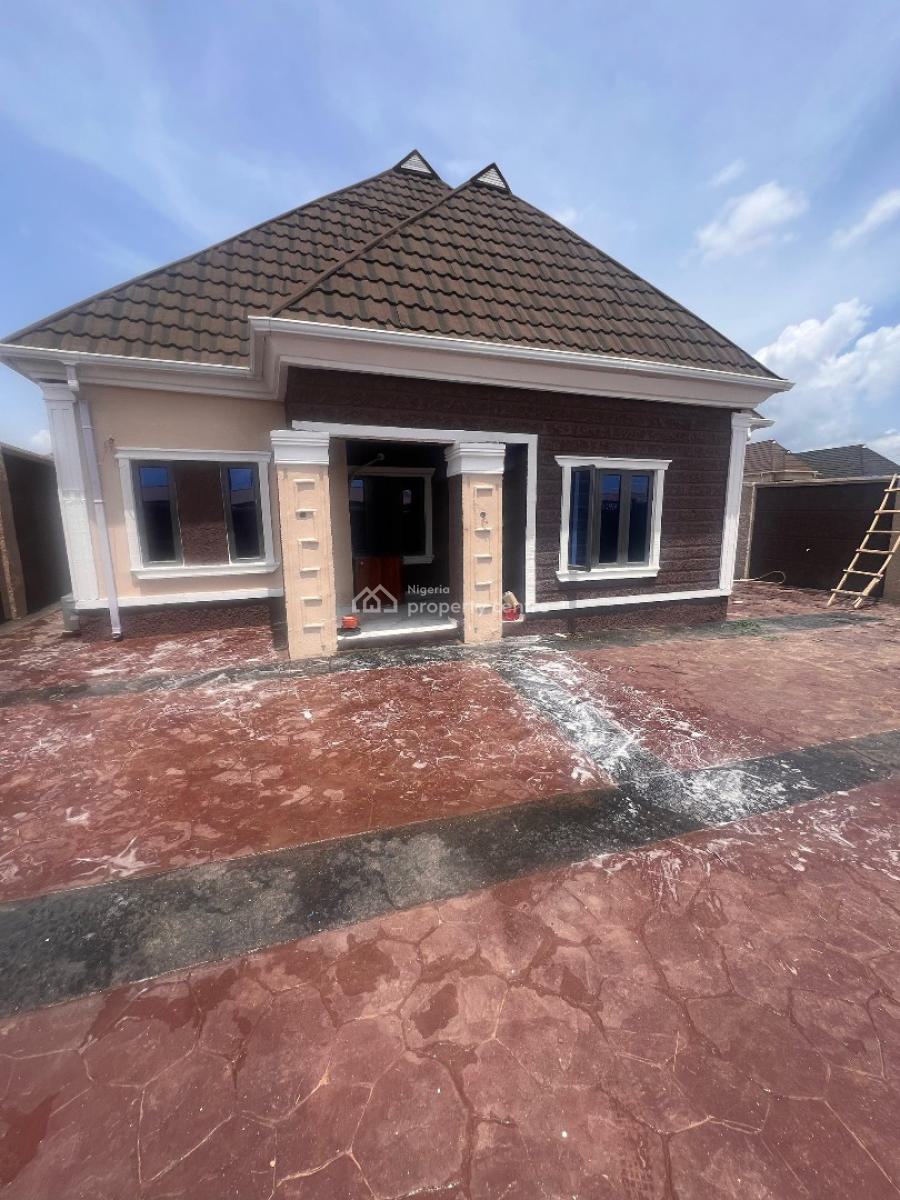 Luxury 4 Bedroom Bungalow (offplan), Ginti Bus Stop, Ikorodu, Lagos, Detached Bungalow for Sale