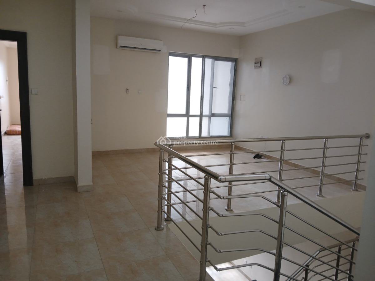 Well-built 4-bedroom Terraced Duplex with a Room Bq, Guzape District, Abuja, Terraced Duplex for Rent