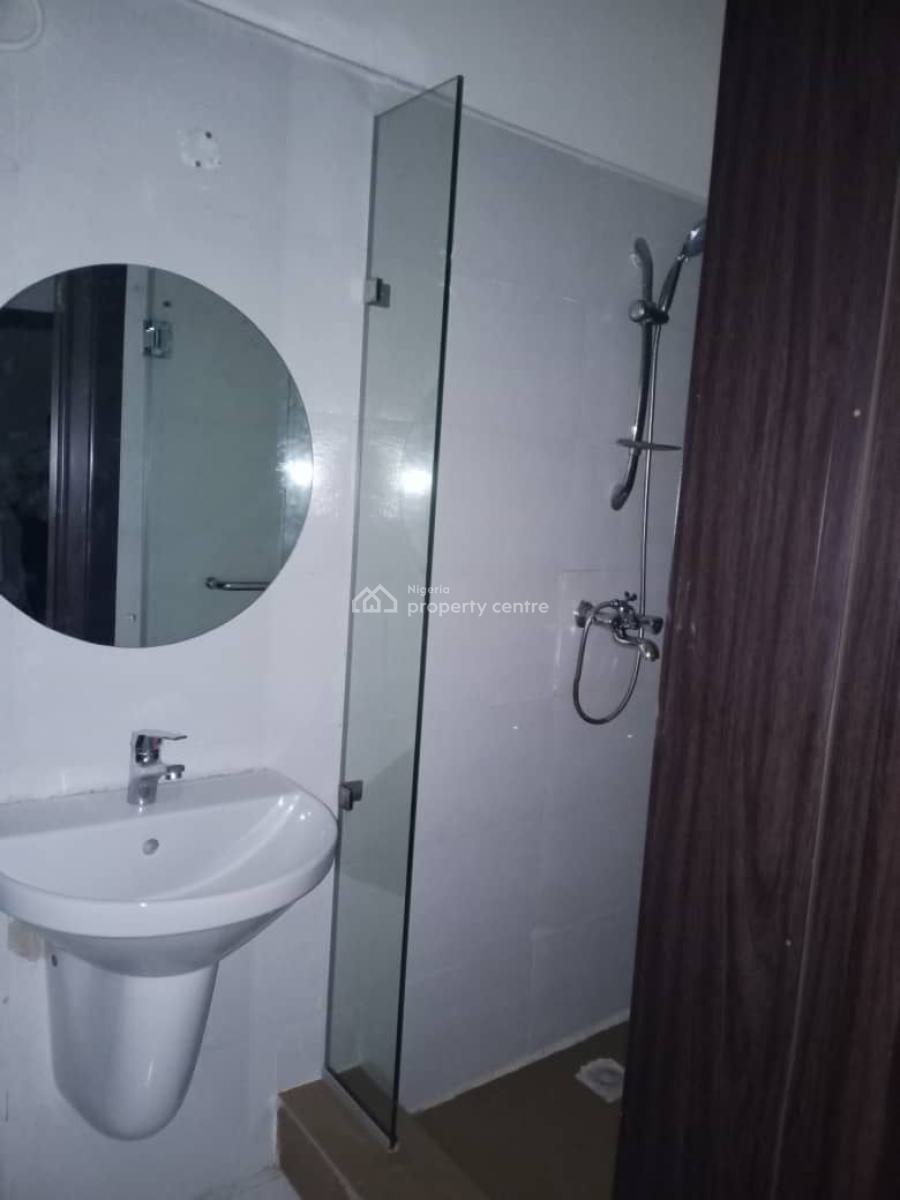 4 Bedroom Terrace with Bq. N8m/annum Sc: The Estate Fm, Ikate, Lekki, Lagos, Terraced Duplex for Rent