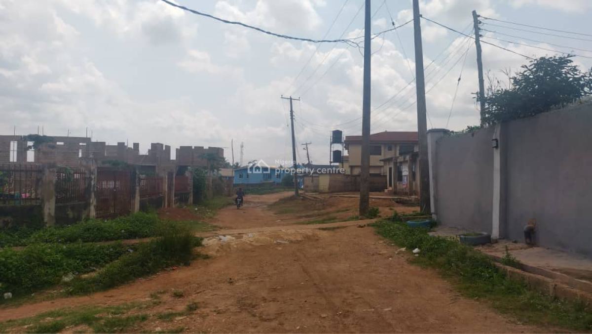 a Plot&quarter Piece of Land, Nnpc Pipeline Cele Bstop Apata, Ibadan, Oyo, Residential Land for Sale