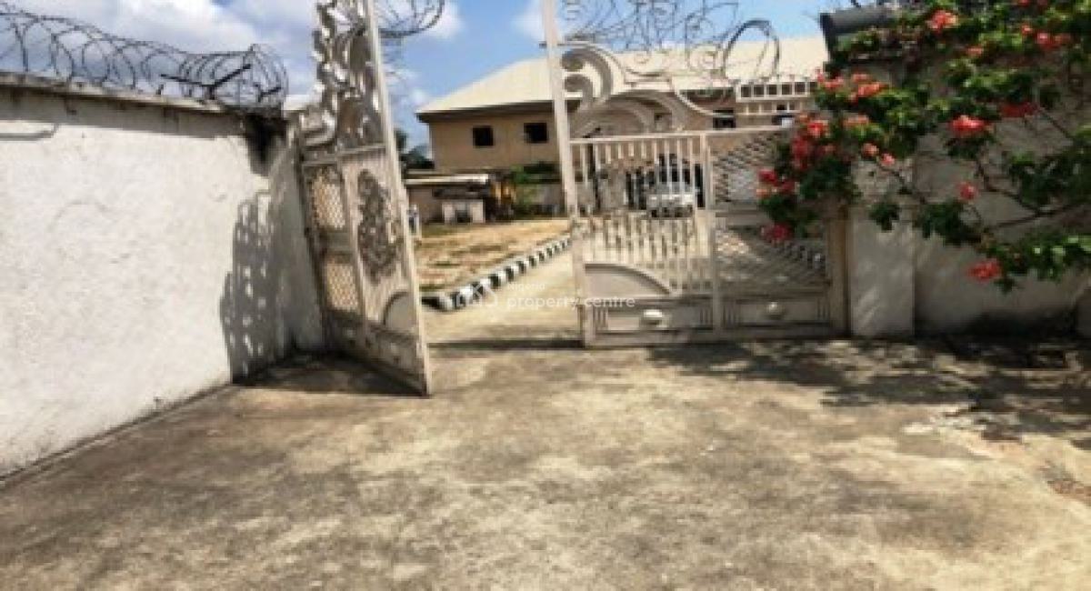 3 Bedroom Bungalow with a Penthouse, Aladinma, Behind Holy Cross Catholic Church, Aladinma, Owerri Municipal, Imo, Detached Bungalow for Rent