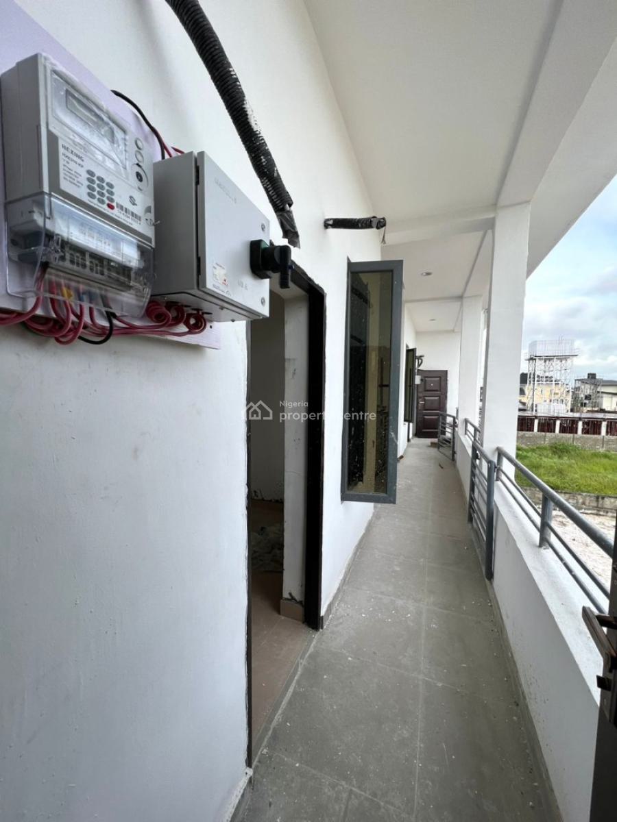 Fully Service 3bedroom Apartment + Bq with 24hours Power Supply, Osapa, Lekki, Lagos, Flat / Apartment for Sale